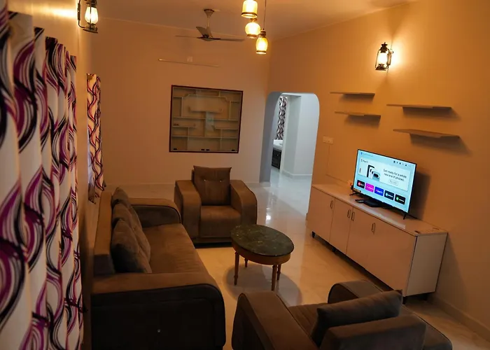 Hill View Paradise - A Luxurious 2Bhk\'S & Private Rooms Near Alipiri