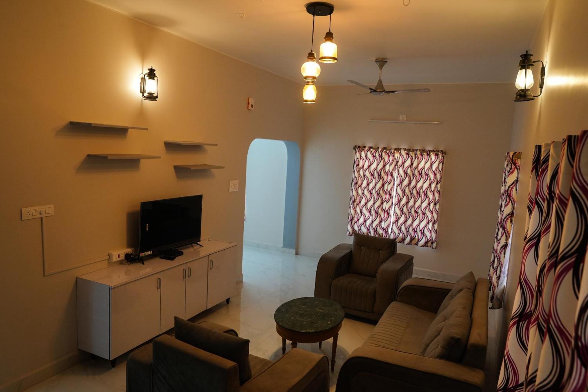 Hill View Paradise - A Luxurious 2bhk's & Private Near Alipiri Apartment Tirupati